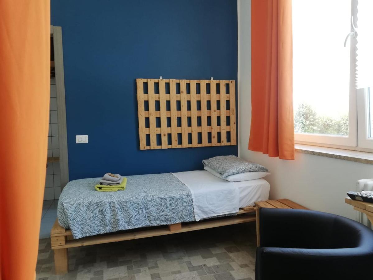 La Cordata Accommodation - Woodhouse Bike Hotel Cinisello Balsamo Exterior photo