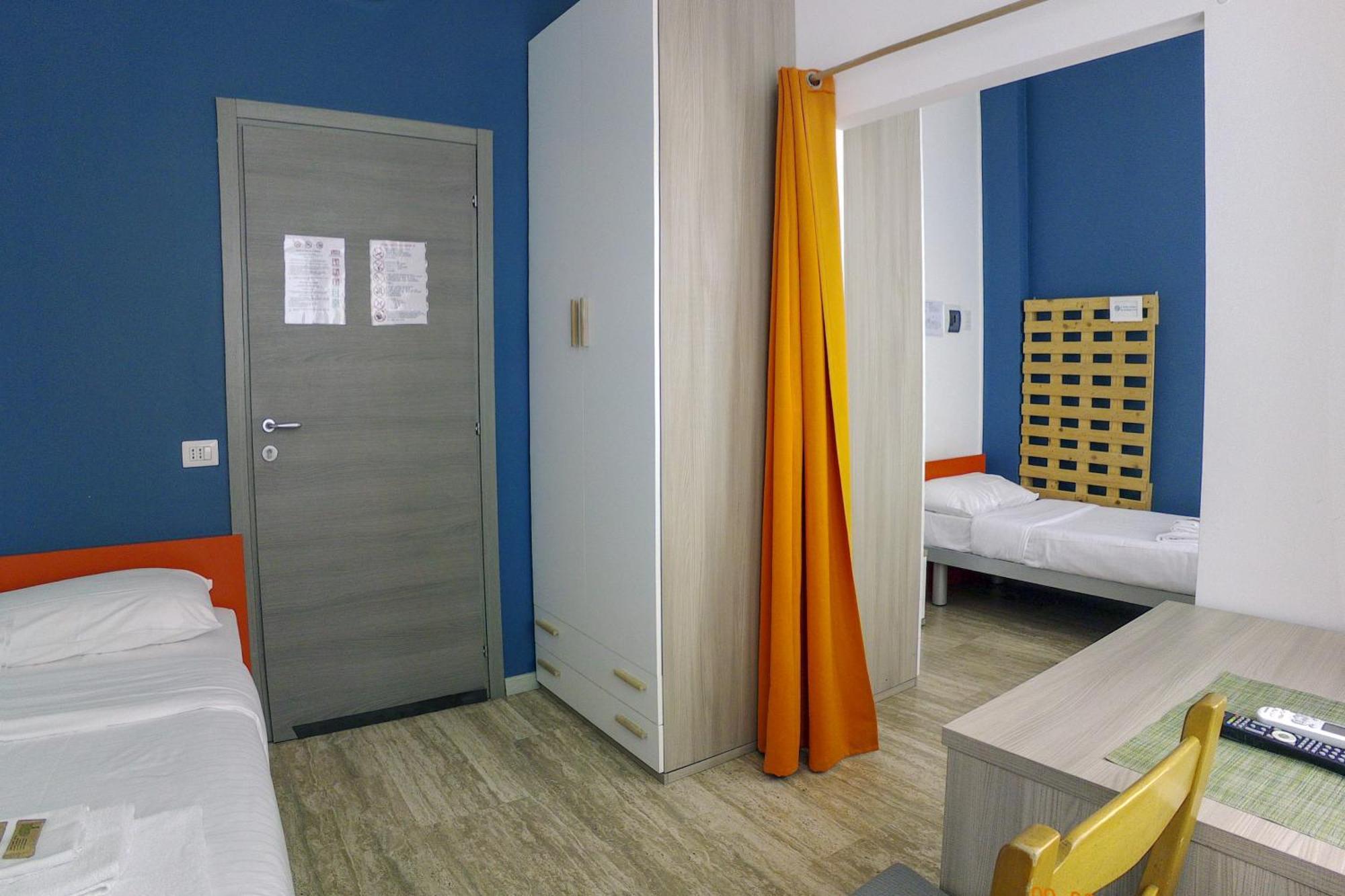 La Cordata Accommodation - Woodhouse Bike Hotel Cinisello Balsamo Exterior photo