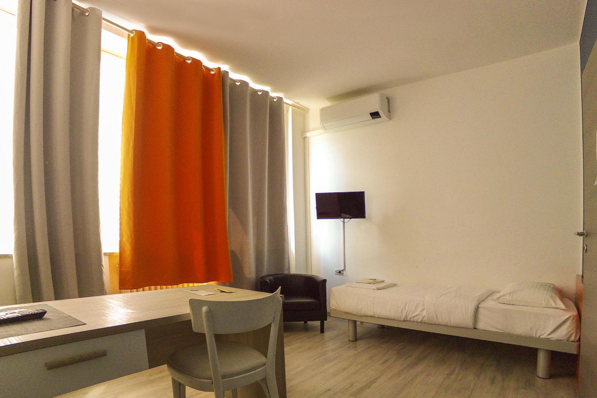 La Cordata Accommodation - Woodhouse Bike Hotel Cinisello Balsamo Exterior photo